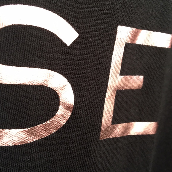 V.S. SZ. M TEASE SLEEP SHIRT NWT - Picture 3 of 8